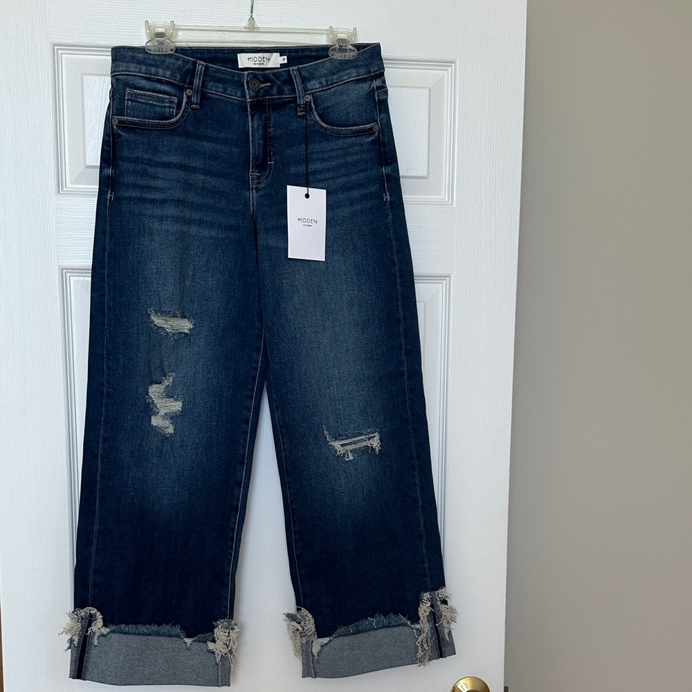 Wide-Leg Ankle Crop Jeans in Dark Blue by Modern Femme